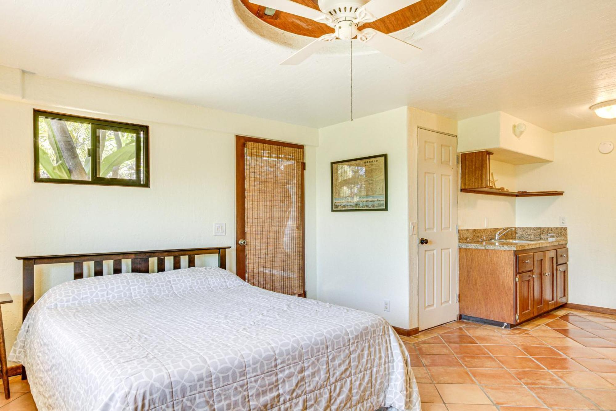 Ocean-View Bungalow Walk To Pebbles Beach! Hookena Esterno foto